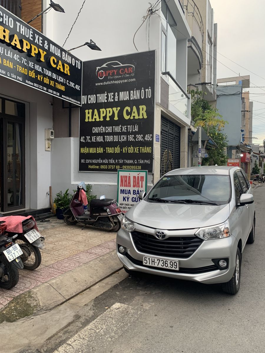 Cho thuê xe tự lái 7 chỗ Toyota Avanza